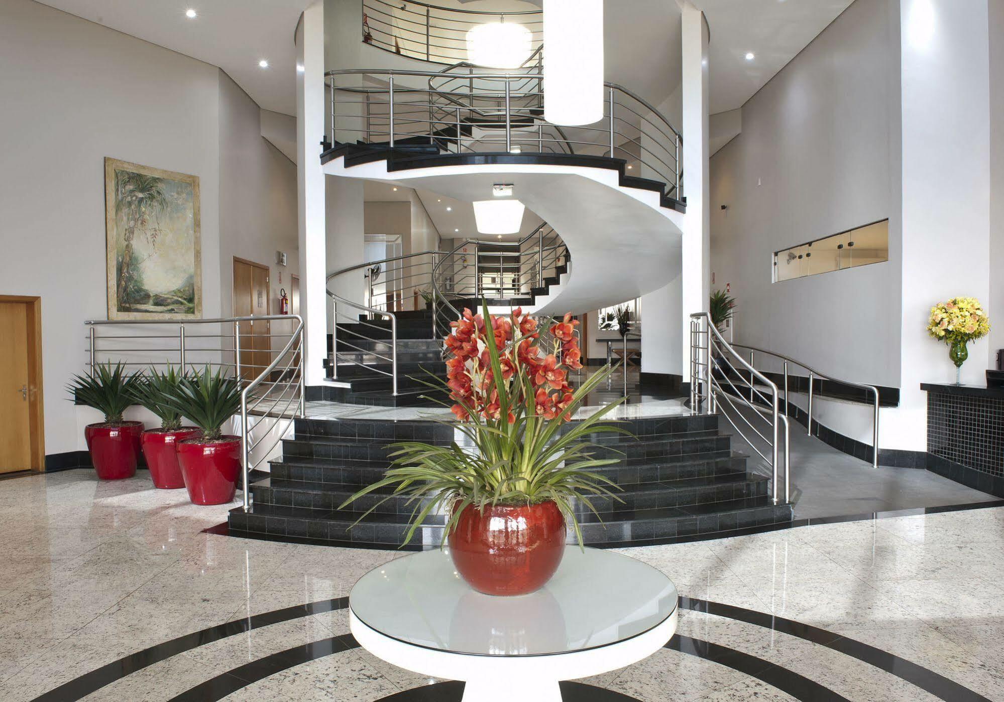 Nohotel Premium Americana Exterior foto